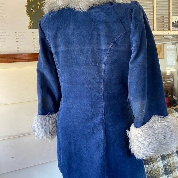 Vintage 60s Blue Velvet Fur Trimmed Coat size Medium - Picture 4 of 8